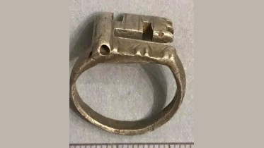 Find, Roman silver ring key, the finest found in the UK according to the FLO.