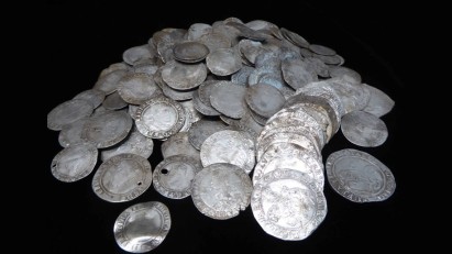 Find, Hoard of 345 silver coins deposited during the English Civil War