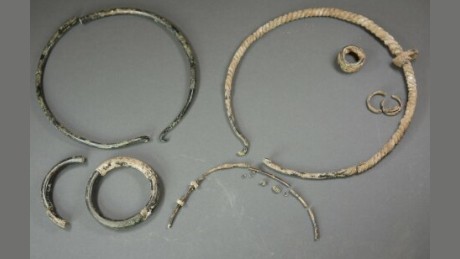 Find, Middle bronze age "Taunton" period ornament hoard 1500-1250BC
