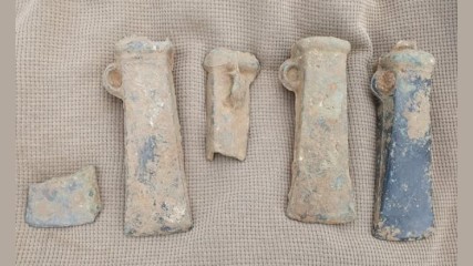 Find, Bronze age aze head hoard